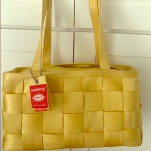 Harvey’s seatbelt bag